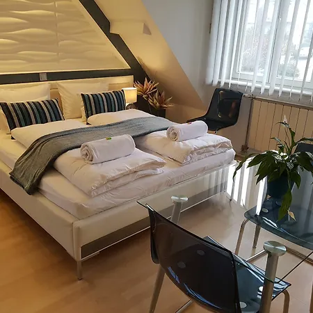 Hillside Premium Apartment *