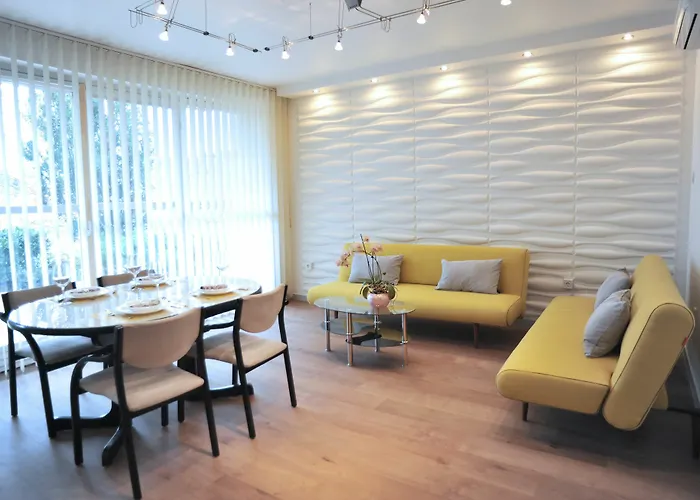 Hillside Premium شقة *